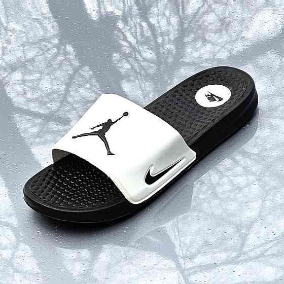 Шльопанці Nike Jordan Чорні Сланці Тапочки Білі Найк Жіночі (розміри: 36,37,38,39,40) Дніпро