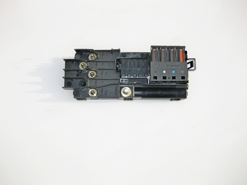 Mercedes-Benz  A2115452601 Передній блок силових запобіжників F33 ML W164 GL X164 R-Class W251 Одесса - изображение 2