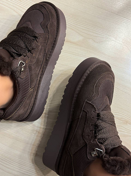 Черевики жіночі Hengji 275-4 уггі замшеві на платформі з хутром коричневі, 40, 25 см Київ - фото 4