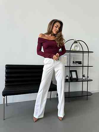 Жіночий романтичний лонгслів зі спущеними плечима трикотаж масло Марсала Одеса