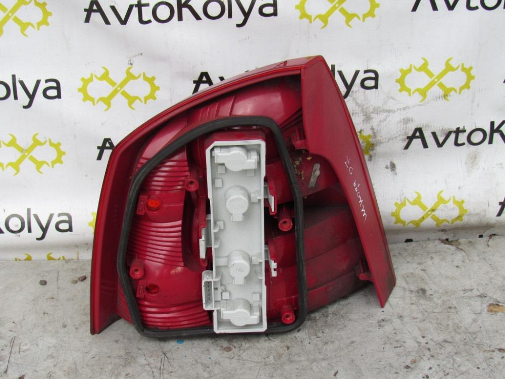 Ліхтар задній правий Skoda Octavia 2004-2009 (Седан) Ковель - фото 3