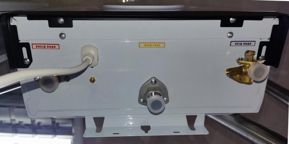 Газова колонка турбована Piramida 24 PG-24B проточний водонагрівач турбо із закритою камерою 12 л/хв димохід в комплекті Тернопіль - фото 4