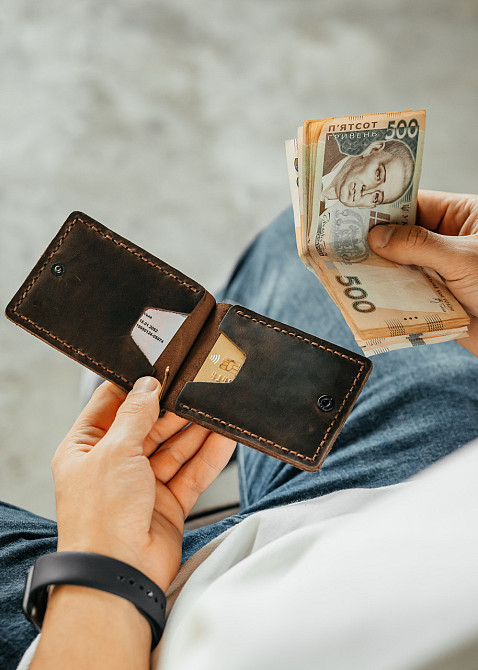 Чоловічий гаманець із натуральної шкіри, чорний місткий гаманець, чоловічий на кнопці гаманець із Crazy HorseMasterSem Київ - фото 1