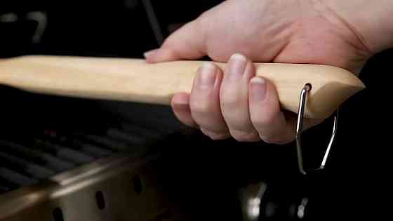 Щетка деревянная с металл.ворсом Broil King 65229 Код: 007482 Ровно