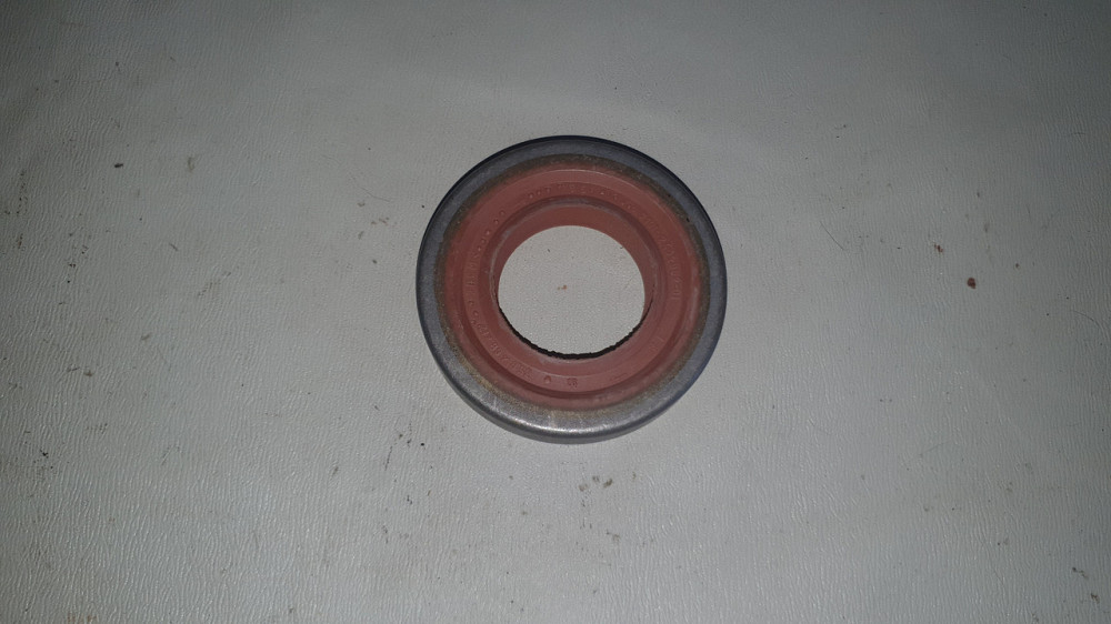Сальник редуктора моста заднего ВАЗ-2101. 36х68х12 мм. БРТ. 2101-2402052-01. Харьков - изображение 1