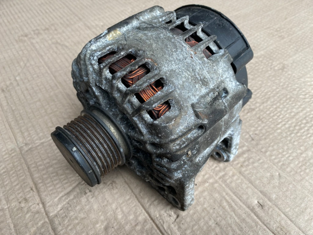 Генератор Renault Megane III 1.5 dci 2008-2015 (231000026R) Ковель - фото 1