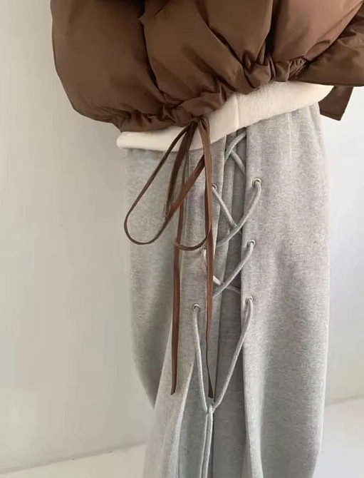 Женские очень широкие оверсайз брюки с акцентной шнуровкой по бокам Одесса - изображение 4