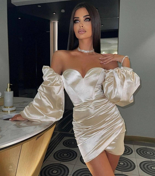 Жіноча святкова міні сукня з пишним рукавом королівський атлас Одеса - фото 1