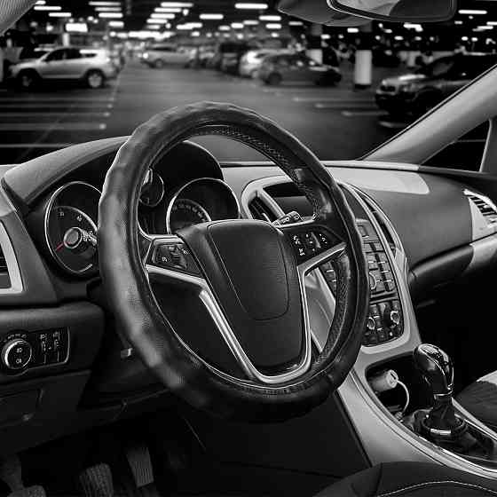 Чехол на руль Carlife 37-39см, экокожа, черный, один шов SW142M Львов