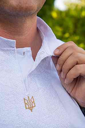 Вышиванка рубашка мужская льняная, белая с гербом, лен, вышиванки мужские в Украине Киев