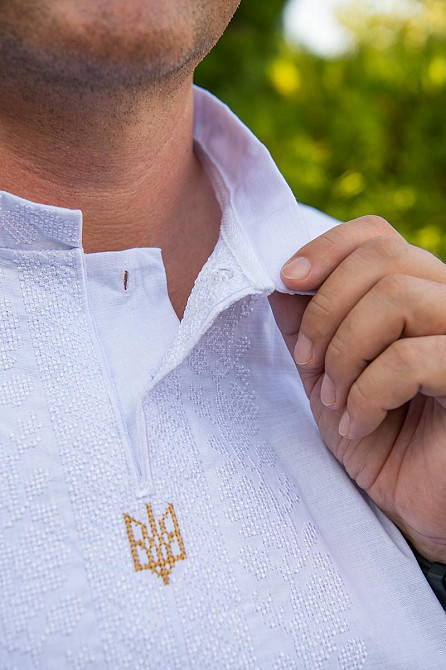 Вышиванка рубашка мужская льняная, белая с гербом, лен, вышиванки мужские в Украине Киев - изображение 3
