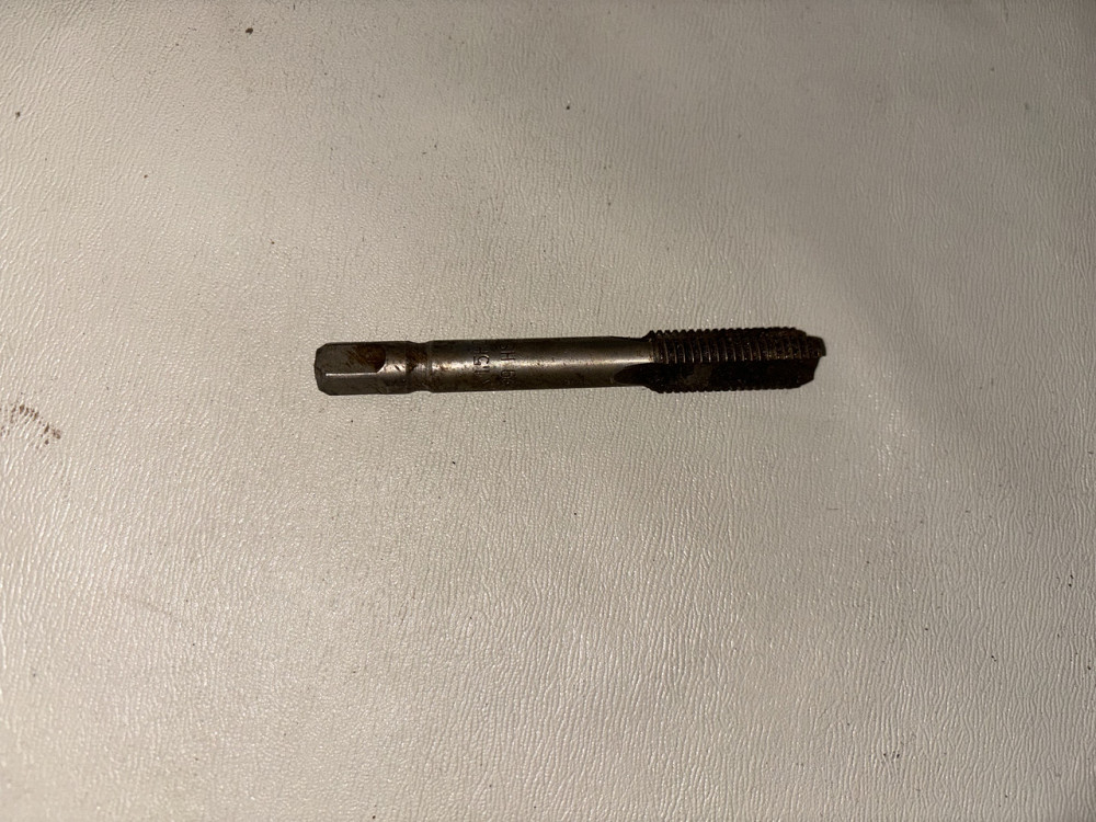 Метчик машинно-ручной М12х1.5. СССР. Харьков - изображение 1