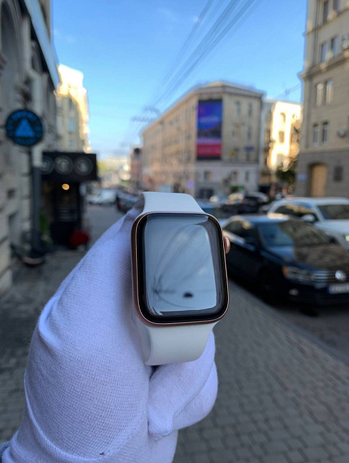 Apple Watch 6 44mm.Gold. Киев - изображение 1