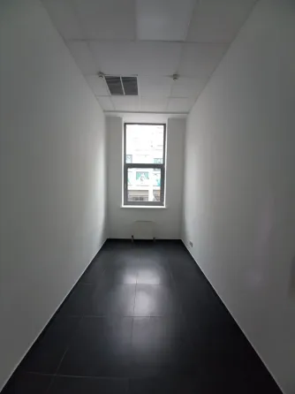 Офіс з гарним ремонтом, 4 поверх Самий центр міста (вул Шевченка) Зручне планування, просторі кімнати (див. план) Дніпро