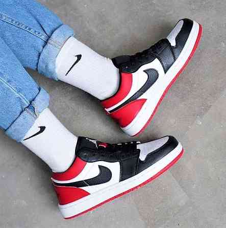 Кроссовки Nike Jordan Красные Мужские Черные Джорданы Белые Найк (размеры: 41) Видео Обзор Днепр