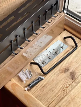 Настенная многофункциональная стойка для хранения кухонных принадлежностей 30 см Коломия