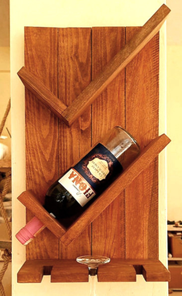 Настенная винная полка 