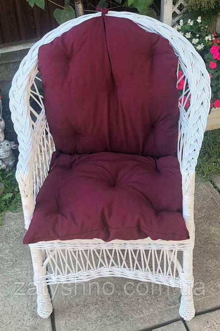 Крісло біле з бордовою накидкою Київ - фото 3