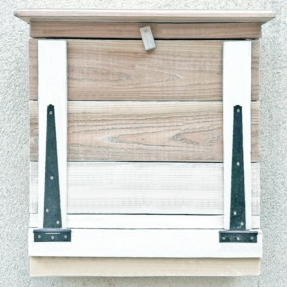 Настенный бар 