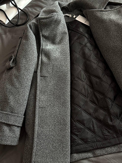 Женское короткое утепленное пальто оверсайз 42-46 Графит Одесса - изображение 6