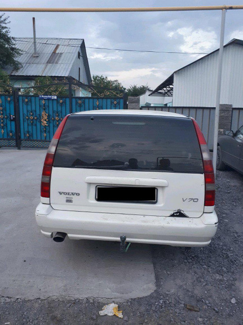 Наклейка на авто или мото Подглядывает Чёрная Киев - изображение 2