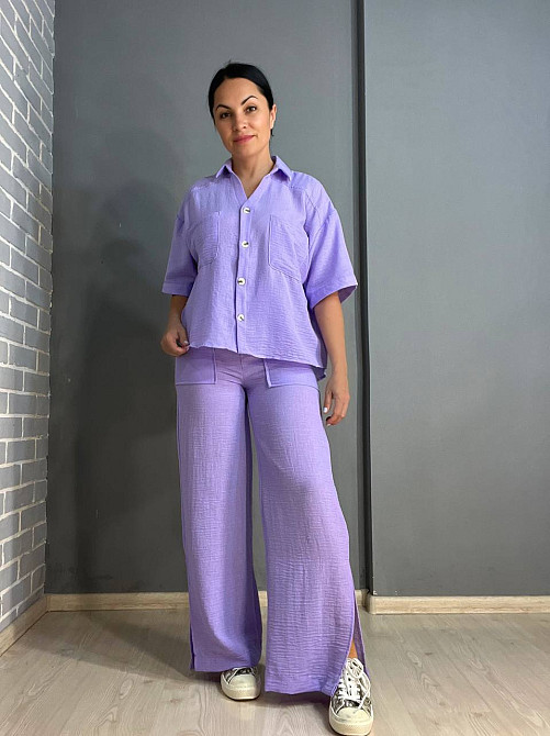 Костюм жіночий Mix Ray 4157 сорочка оверсайз брюки з розрізами побоках рівні від стегна бузковий, бузковий, M Київ - фото 1