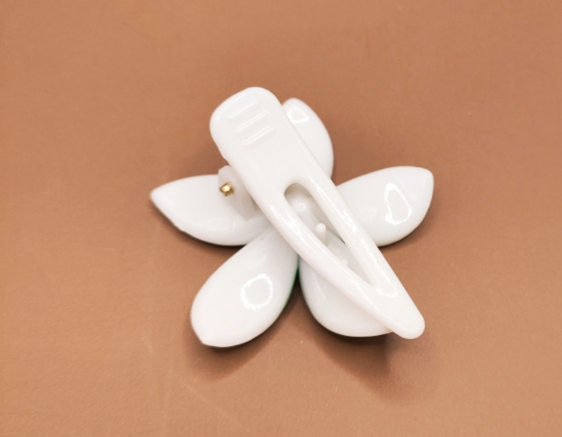 Затискач для волосся квітка маленька 4х4 см Біла з помаранчевою серединкою Сміла - фото 3