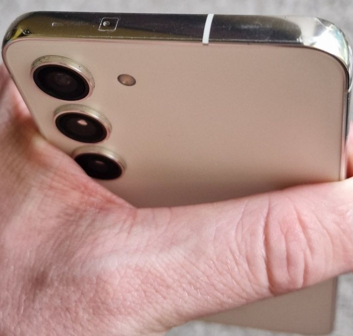 Смартфон: Samsung S23 8/128Gb. ( SM- S911U1) Snapdragon 8 Gen 2 Київ - фото 2