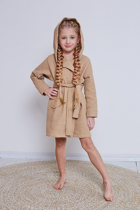 Халат дитячий вафельний Ideal Textile з капюшоном бежевий (56860655) 3 р. (98-102 см) Чернівці - фото 1