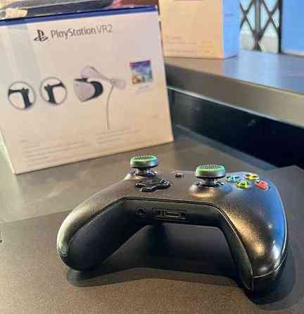 Стаціонарна ігрова приставка X-Box One X 1 TB Харків