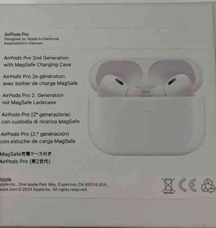 Наушники новые полный комплект. Киев