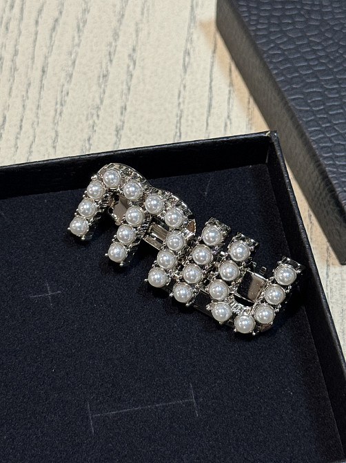 Шпилька для волосся MIU MIU з перлами Одеса - фото 9
