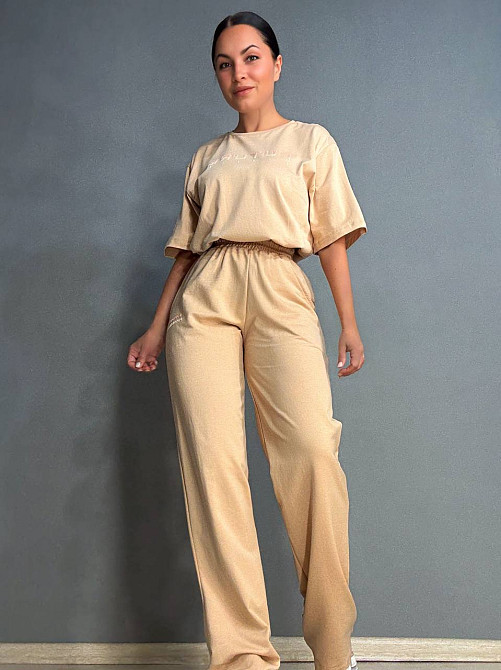 Костюм женский CAPPITONE 101183 с надписью футболка оверсайз и брюки палаццо капучино, капучино, M Киев - изображение 2