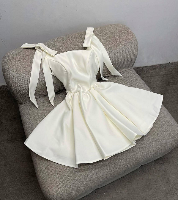 Жіноче святкове романтичне мініплаття зі щільного турецького атласу Молочний, 44/46 Одеса - фото 1