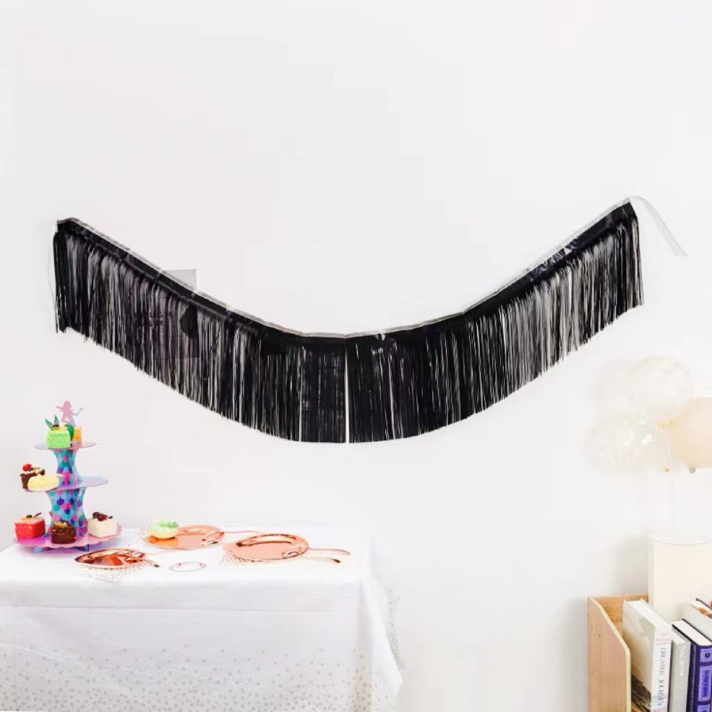 Гирлянда из дождика для фотозоны 180 на 35 см черный Киев - изображение 1