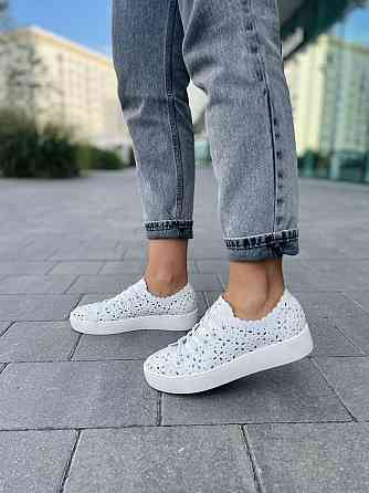 Olli Кеди жіночі OLLI T-65-21600 білі (весна-літо, шкіра натуральна) (3380) лише 36р. Коломия
