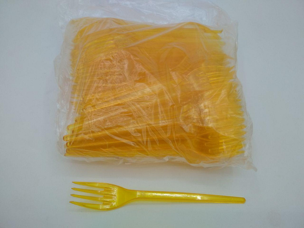 Качани щільні пластикові жовті 100 шт 16 см Юніта Харків - фото 3