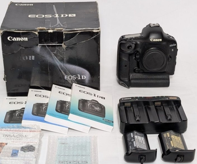 Фотоаппарат Canon 1Dx body + 2 аккумулятора. Киев - изображение 1