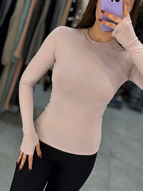 Женский базовый трикотажный лонгслив из вискозы Пудра, 42/44 Одесса - изображение 2