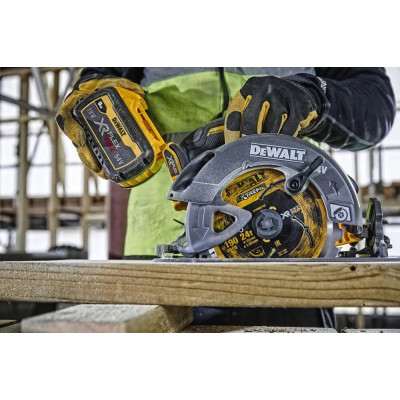 Дисковая пила DeWALT 54В XR FLEXVOLT Li-lon, диск 190х30 мм, 3.6 кг, кейс TSTAK (без АКБ и ЗУ) (DCS578NT) Винница - изображение 7
