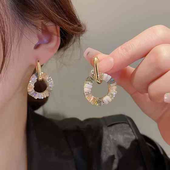 Сережки пара сережки-хупи золотисті французький дизайн зі стразами жіноча біжутерія сережки комплект цинковий сплав Кам'янець-Подільський