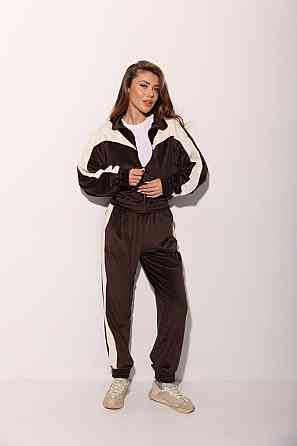 Жіночий прогулянковий костюм з контрастними вставками велюр Одеса