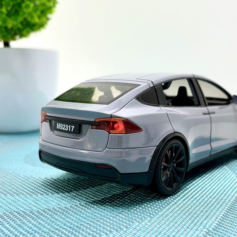 Машина Автосвіт Tesla Model X інерційна відчиняються двері капот багажник 17см Сіра (AP-2004) Чернигов - изображение 4