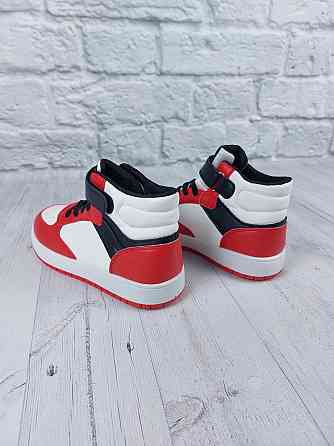 Детские демисезонные кроссовки хайтопы красно-белые для мальчиков 31,33,34,36 Николаев