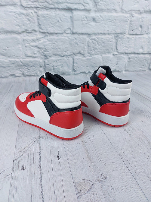 Дитячі демісезонні кросівки хайтопи червоно-білі для хлопчиків 31,33,34,36 Миколаїв - фото 3