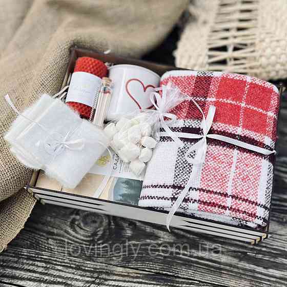 Крафтовий подарунок "Затишний вечір" з пледом, чаєм і чашкою. Ірпінь