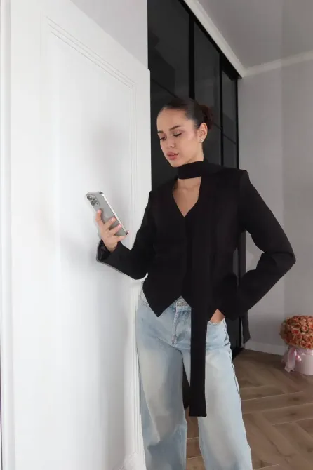 Піджак, що формує силует і виглядає дорого — без зайвих деталей. Одеса - фото 10