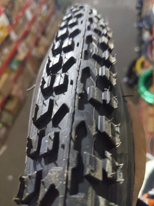 Велосипедная шина 28 * 1,75 (47-622) (СС-8603 шиповка) DURRO-Китай Мукачево - изображение 1