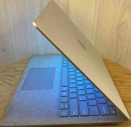 Ноутбук Microsoft Surface Laptop 2 13.5" 2256x1504 i5 8350U 8Gb. SSD256Gb. Харків
