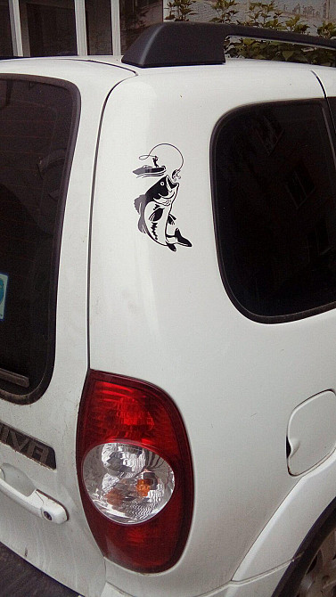 Наклейка на автомобіль на тему рибалка №2 Київ - фото 7